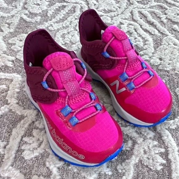 NEW w/Box New Balance Infant Fresh Foam Trail ROAV V1 Bungee - Picture 4 of 15